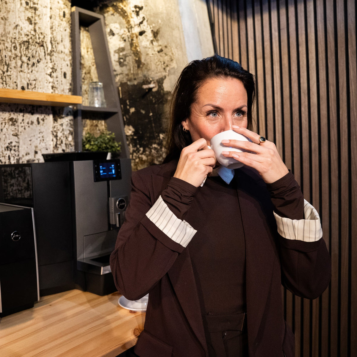 Waarom smaakt dezelfde koffie uit iedere koffiemachine anders?